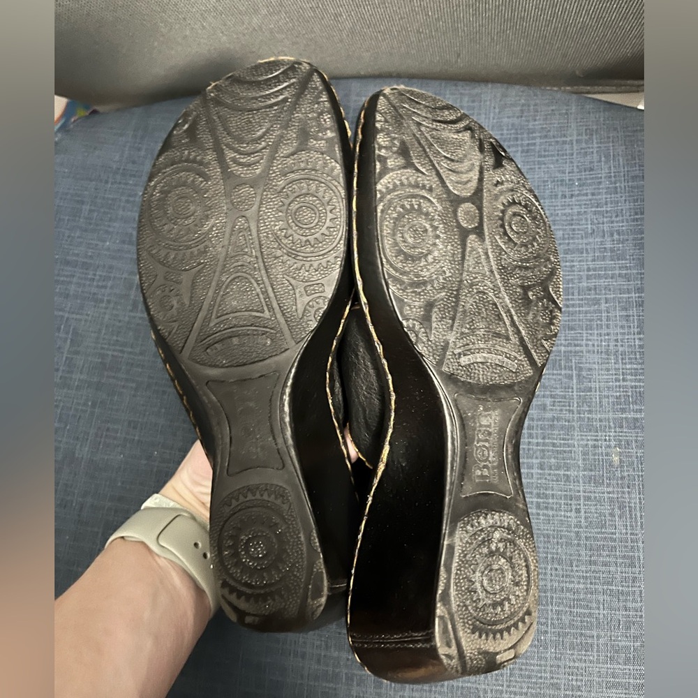 Born 10 Black Leather Wedge Sandal - Picture 5 of 5